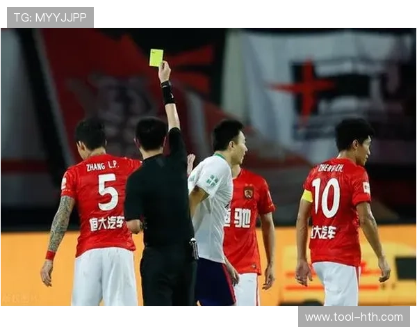 克雷桑与杨梓豪冲突两人各吃黄牌