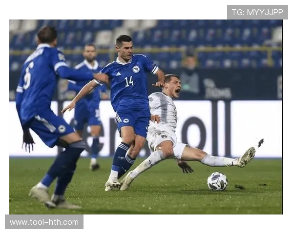 佛罗伦萨批准哲科转会沙尔克，波黑前锋携10号战袍